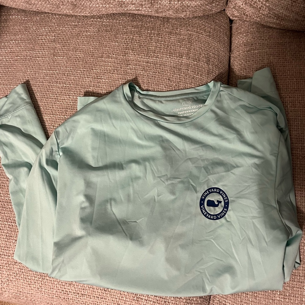 Vineyard Vines sport shirt long sleeve